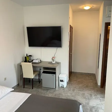 Vila Magnolia 1 Vendégház Privlaka