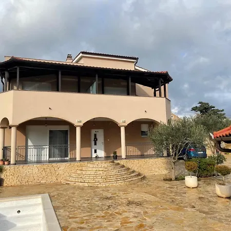 Vila Magnolia 1 Privlaka